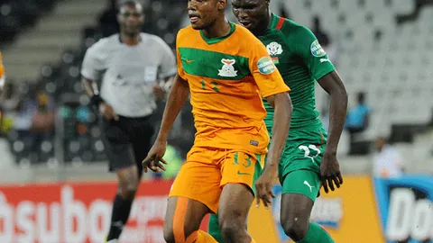 重温经典，八位堂64复古灰蓝牙手柄热销回归，亚马逊预售狂欢补货中！🎮📱抢购从速！